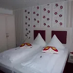 Wildunger Hof Mit Gemeinschaftskueche 3*