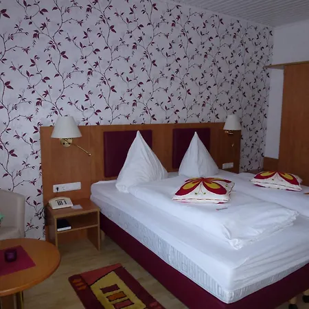 Отель Wildunger Hof Mit Gemeinschaftskueche 3*