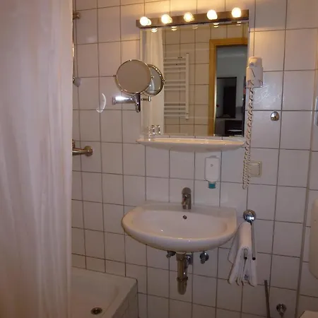 Wildunger Hof Mit Gemeinschaftskueche Отель