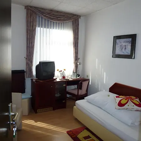 Отель Wildunger Hof Mit Gemeinschaftskueche Бад-Вильдунген