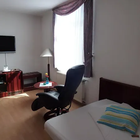 Отель Wildunger Hof Mit Gemeinschaftskueche Бад-Вильдунген